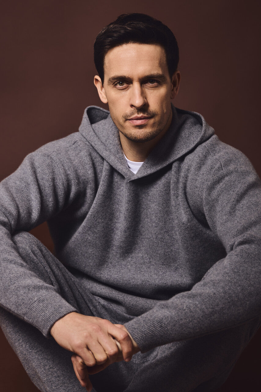 MĘSKIE SWETRY COMMANDER - KLASYKA I LUKSUS W JEDNYM