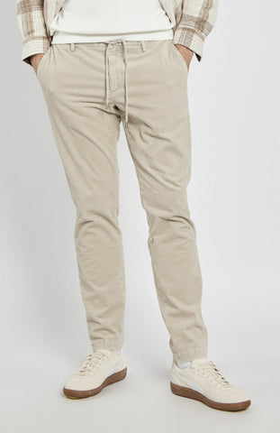 Wygodne męskie spodnie materiałowe beżowe z ozdobnym sznurkiem
