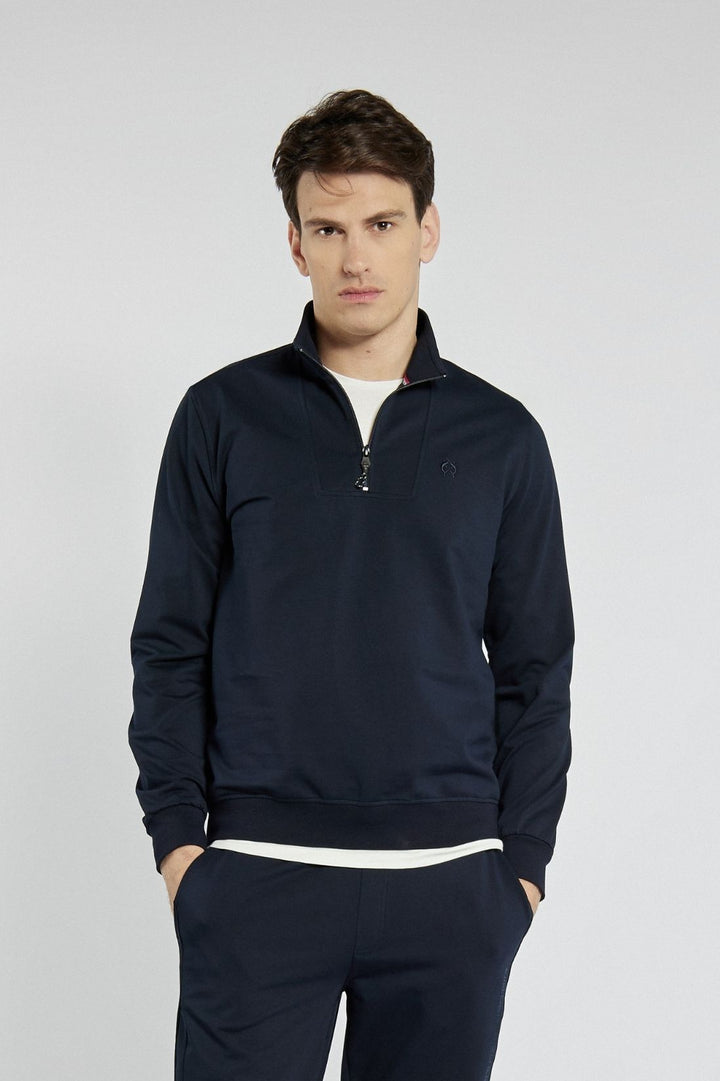 Stylowy komplet dresowy Campione w miejskim stylu