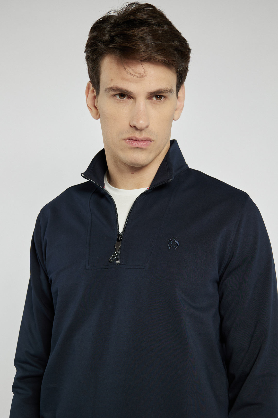 Stylowy komplet dresowy Campione w miejskim stylu