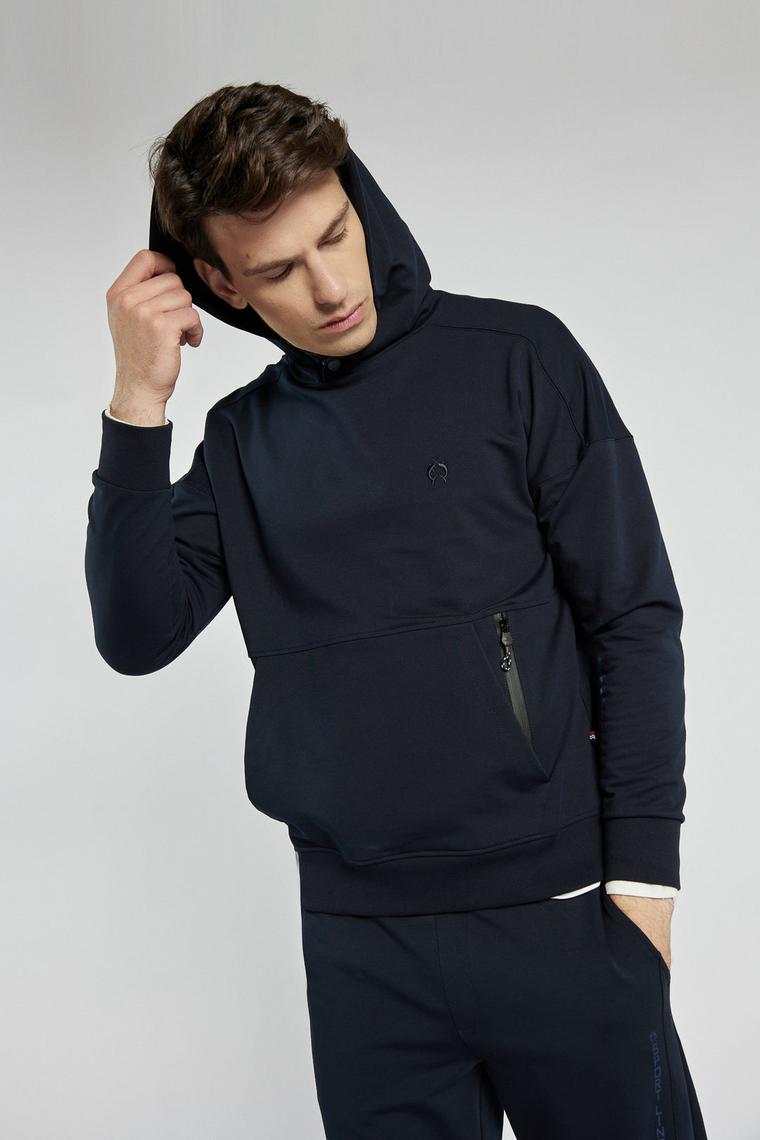 Sportowy komplet dresowy w kolorze głębokiego granatu