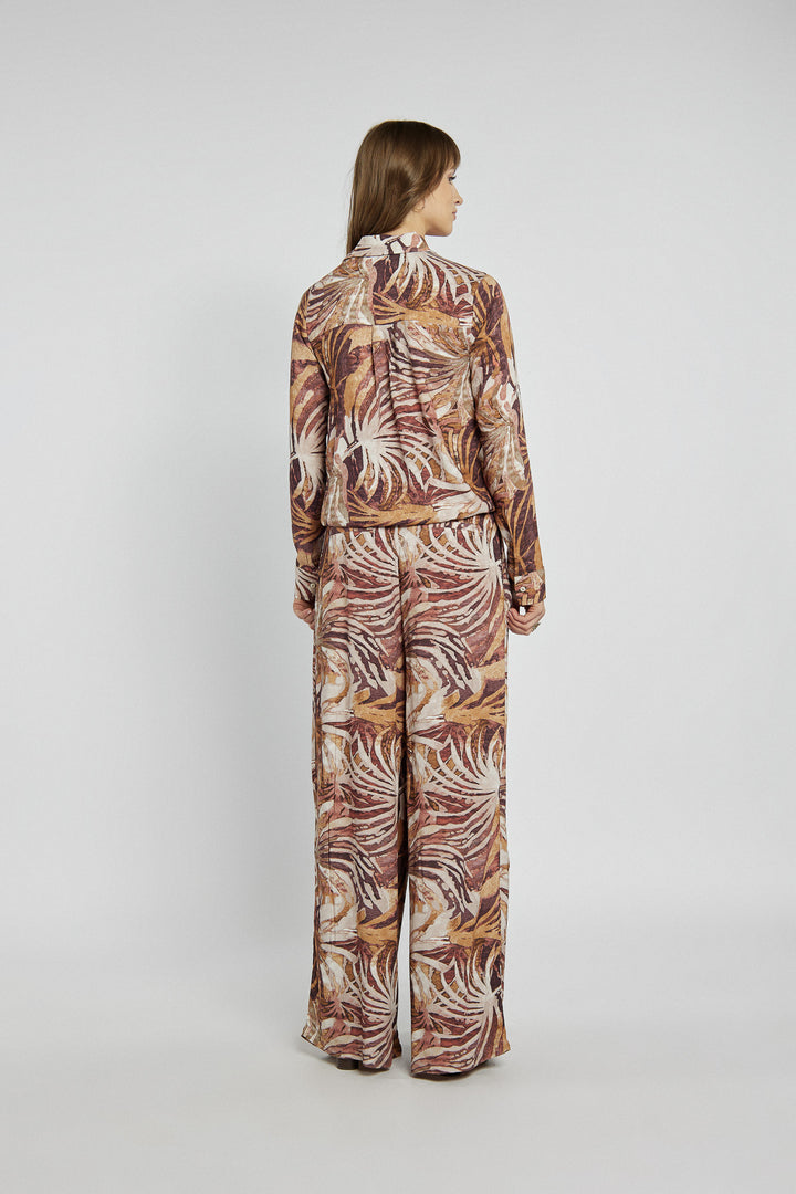 Komplet koszula i luźne spodnie w tropikalnym princie