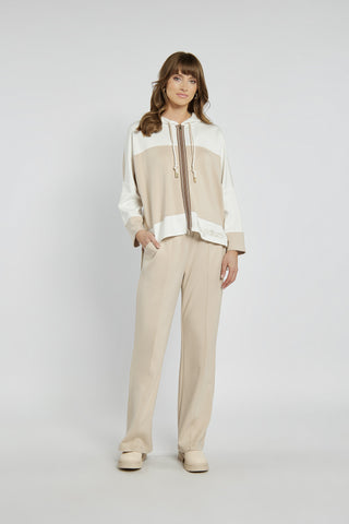 Dresowy komplet z bluzą oversize i szerokimi spodniami