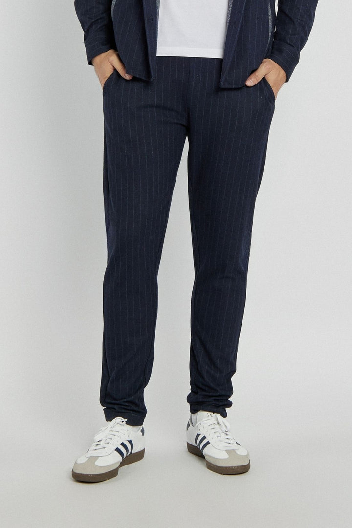 Stylowy komplet męski w casualowym stylu