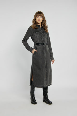 Czarna sukienka jeansowa midi