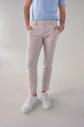 Spodnie slim fit z domieszką lnu o wzorze w paski