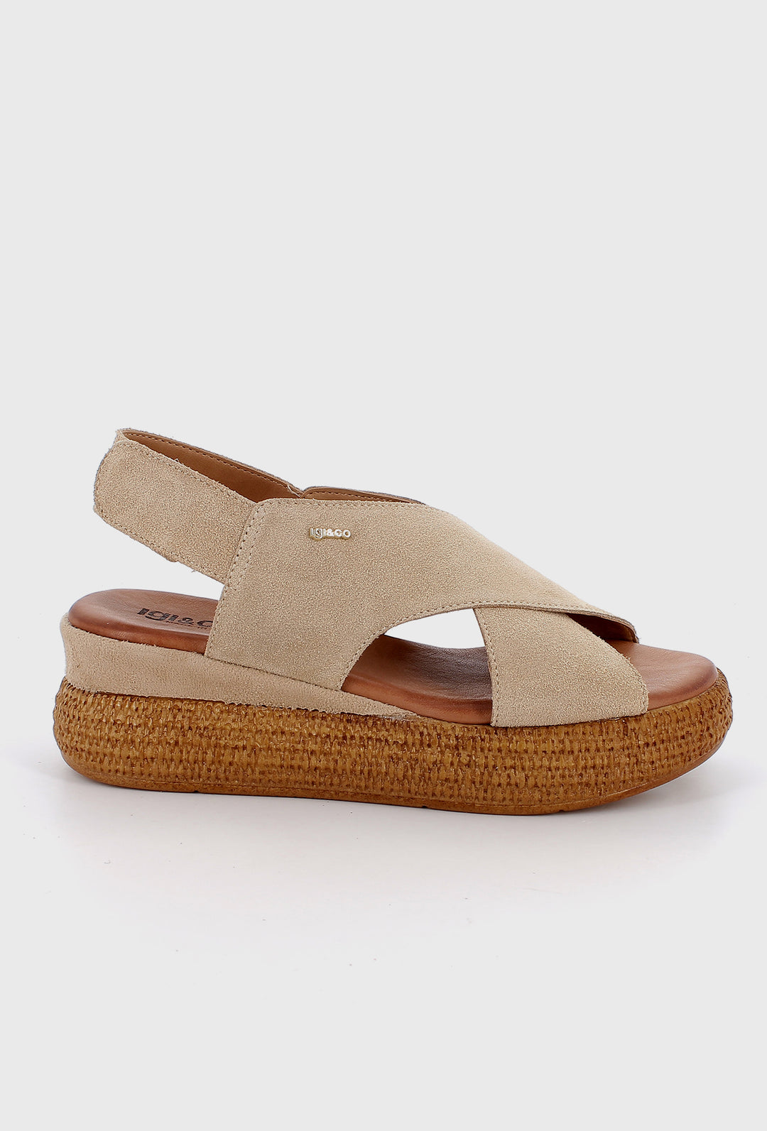 Beżowe sandały na platformie z zamszowymi pasami