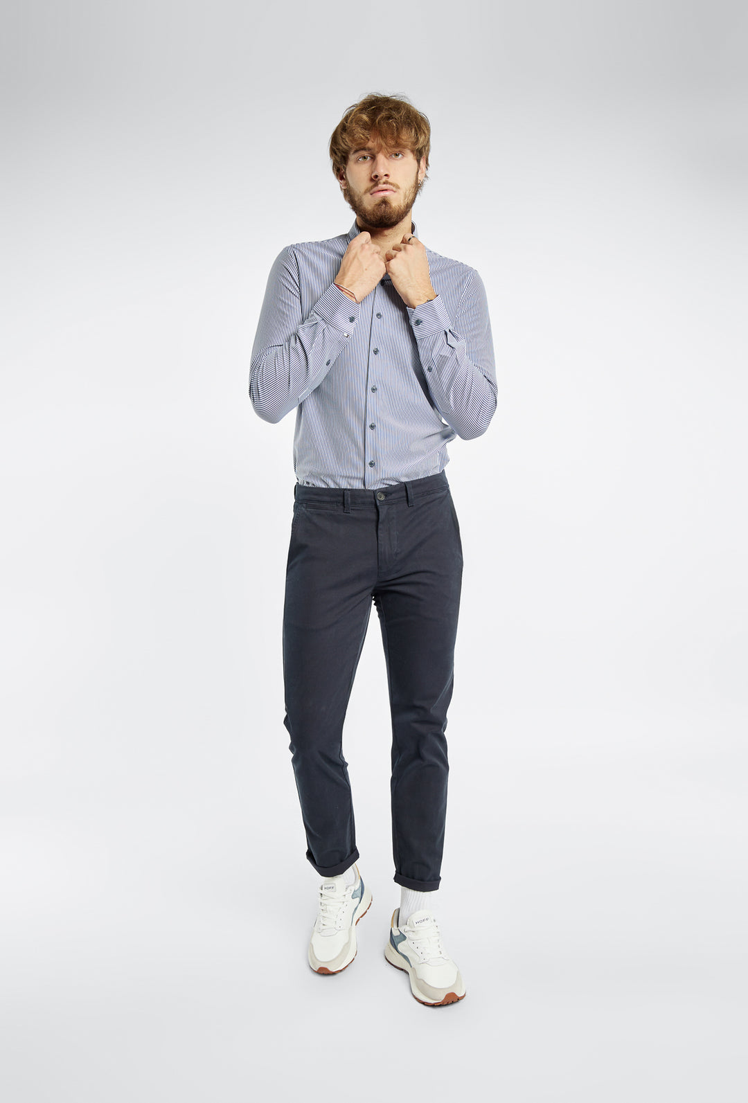 Koszula męska w niebiesko-białe prążki z kołnierzykiem