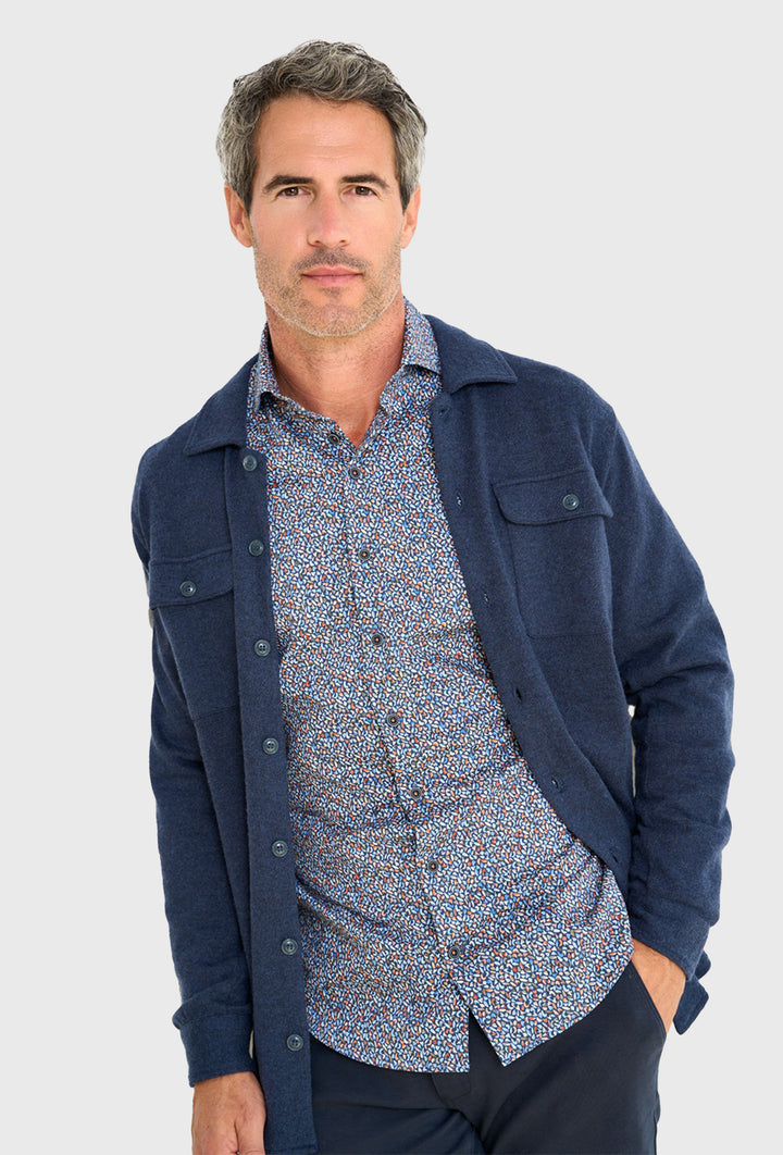 Koszula męska w drobny wzór w odcieniach granatu, błękitu i rdzawej czerwieni