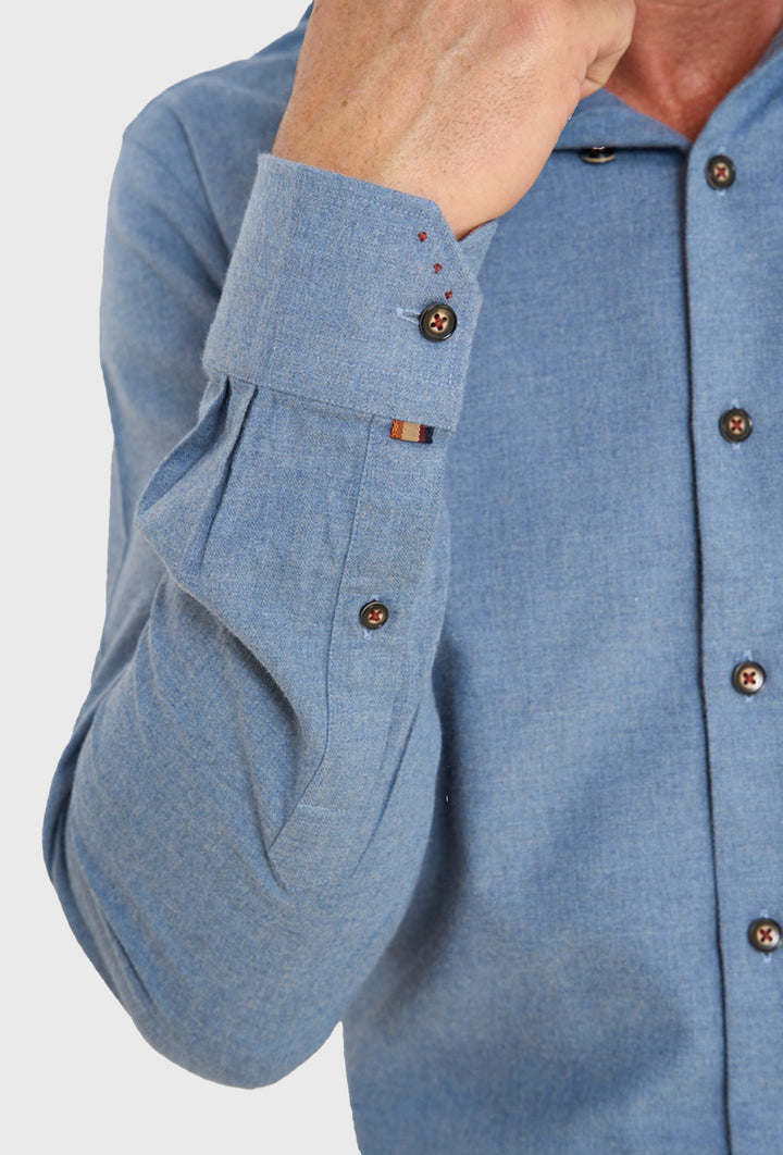 Niebieska koszula męska z flaneli z subtelnym wykończeniem wewnętrznym