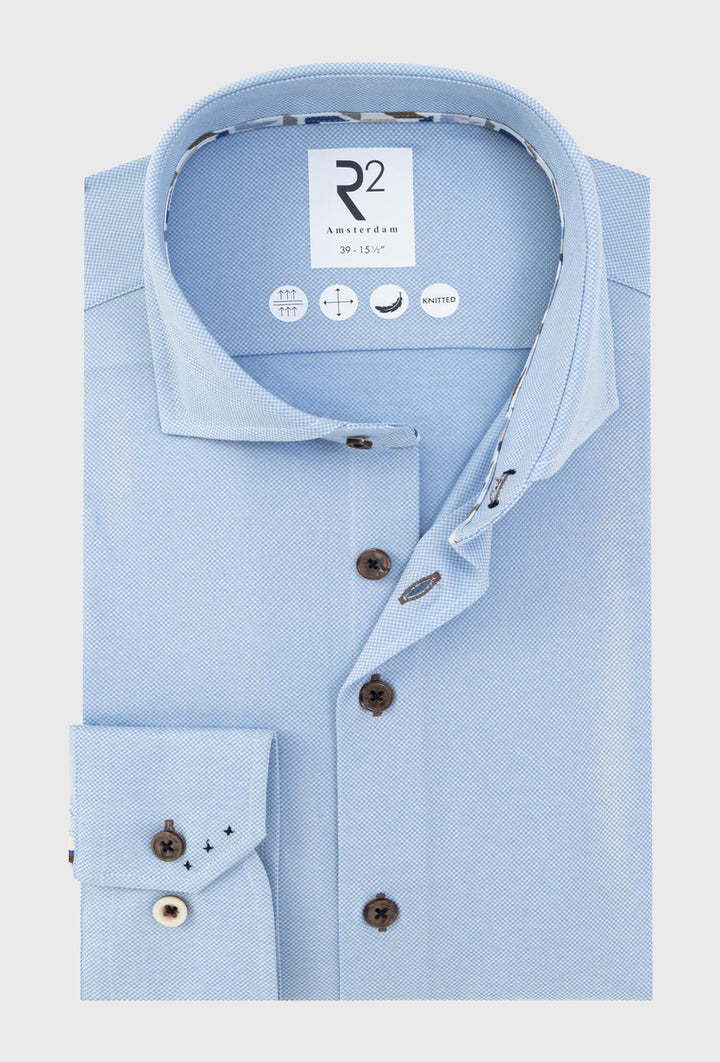 Jasnoniebieska koszula męska z dzianiny o strukturze drobnej piki