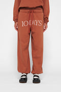 Bawełniane joggery o fasonie oversize z dużym logo