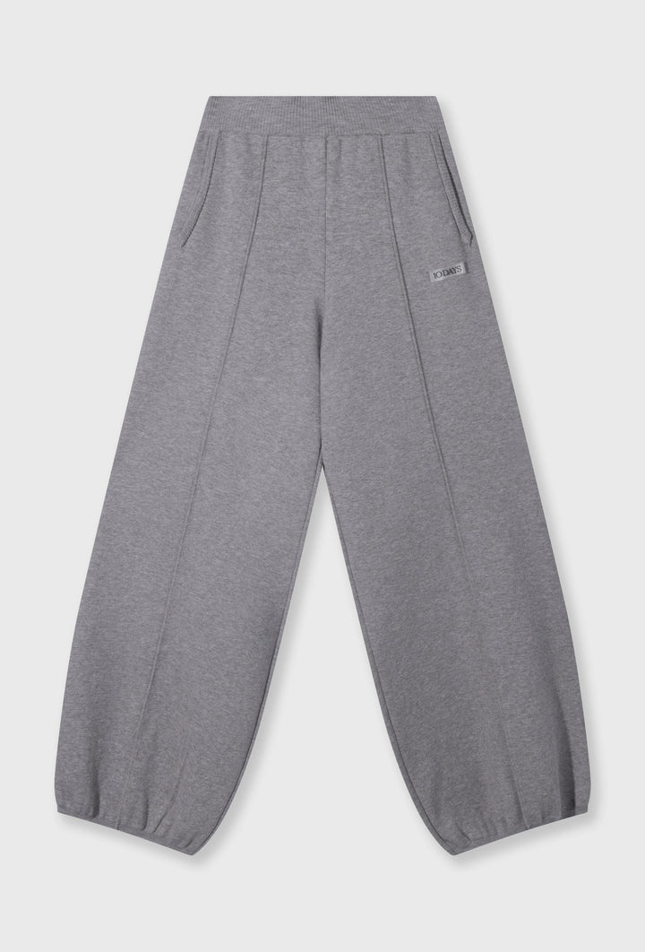 Dzianinowe spodnie dresowe wide leg z przeszyciami
