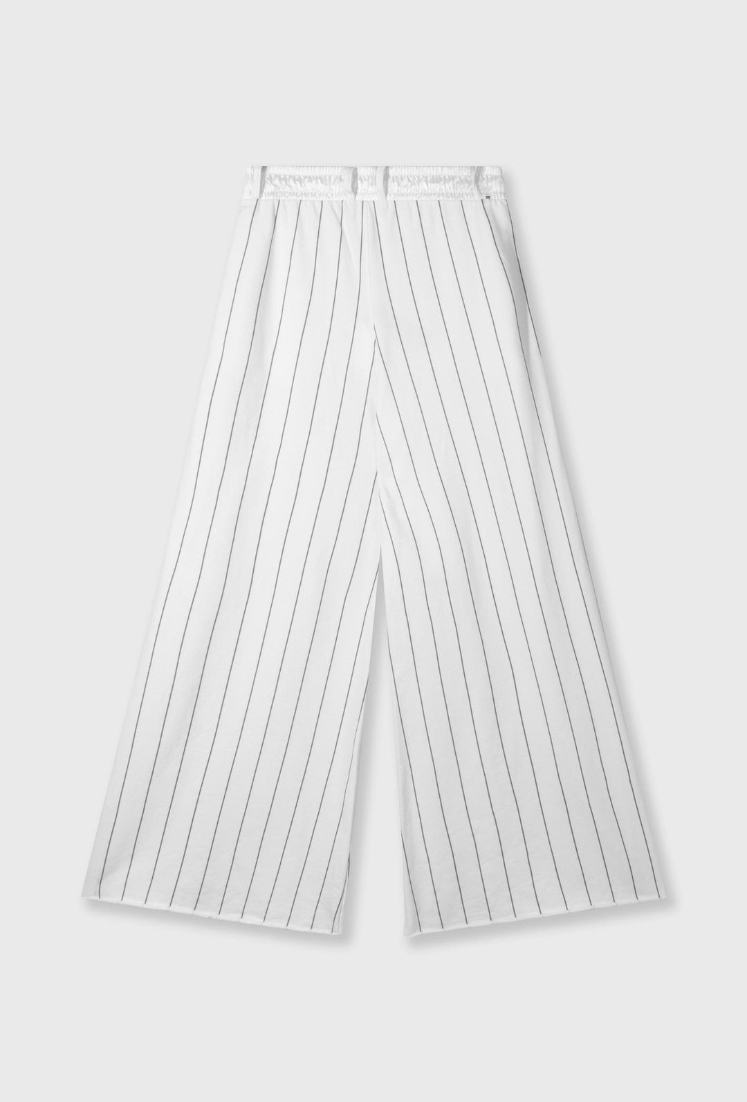 Kremowe spodnie dzianinowe palazzo w pionowy prążek