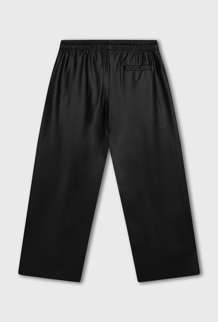Czarne spodnie z szeroką nogawką z połyskiem