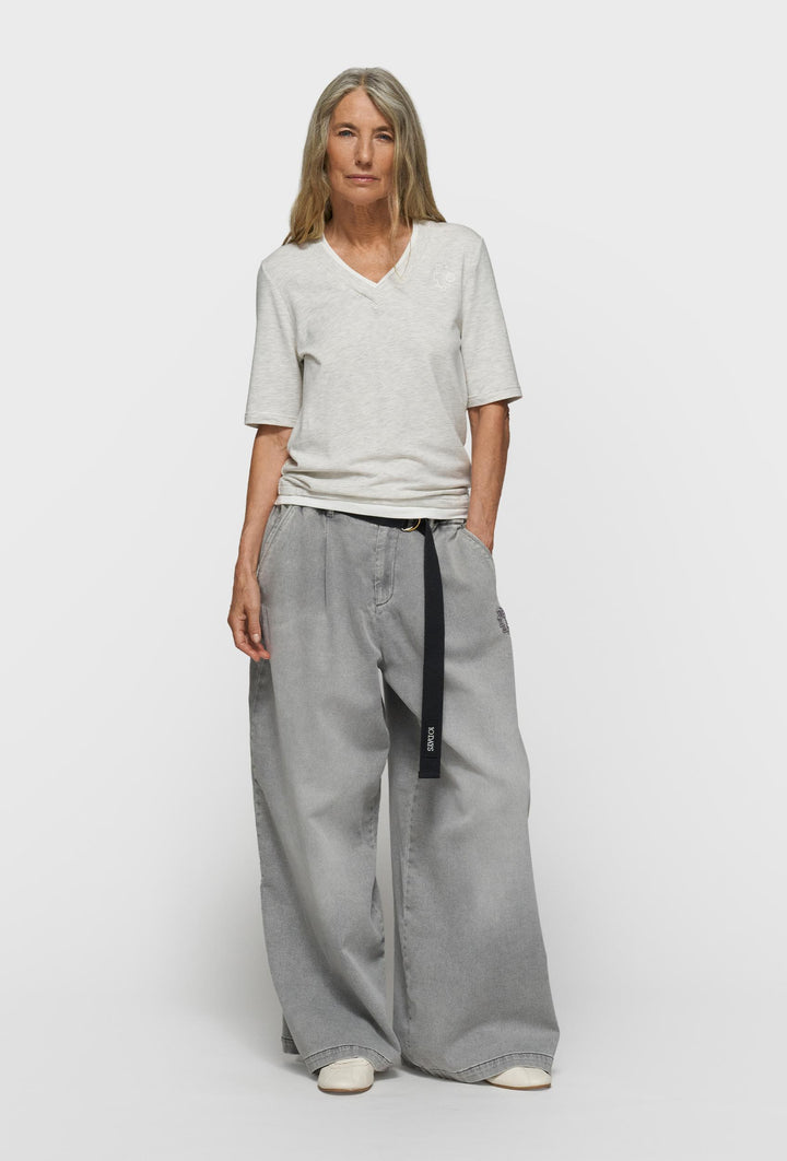 Spodnie wide leg z denimu z paskiem i haftem logo