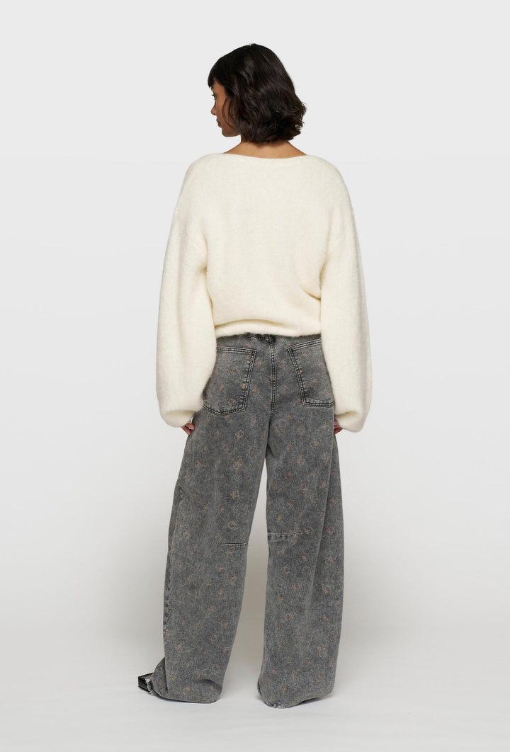 Jeansy fasonie straight leg w szarym kolorze z nadrukiem