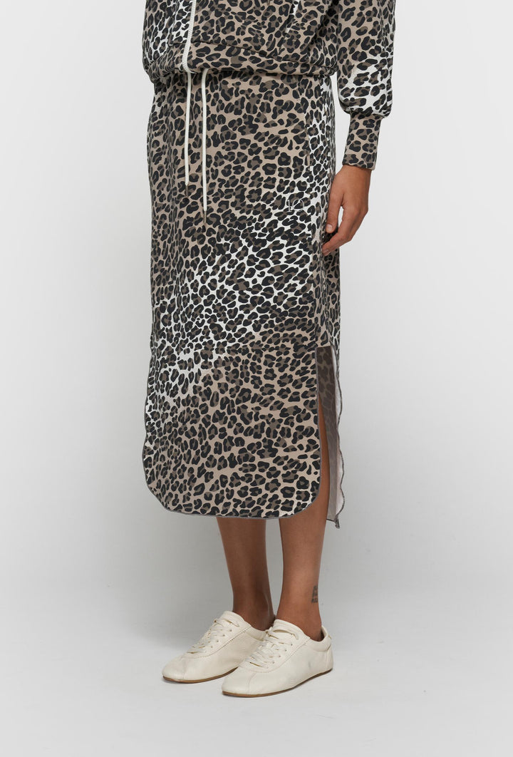 Komplet panterkowy ze spódnicą midi marki 10DAYS