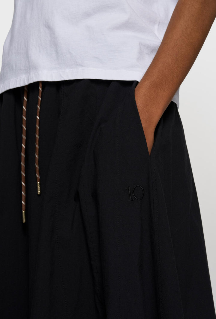 Spódnica maxi w czarnym kolorze