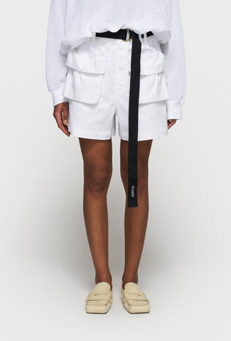 Krótkie spodnie marki 10DAYS w kolorze białym ze stylowymi kieszonkami
