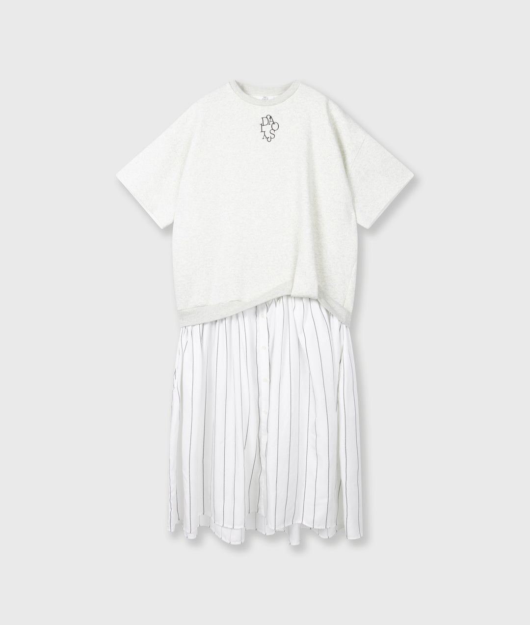 Sukienka midi w delikatne paski