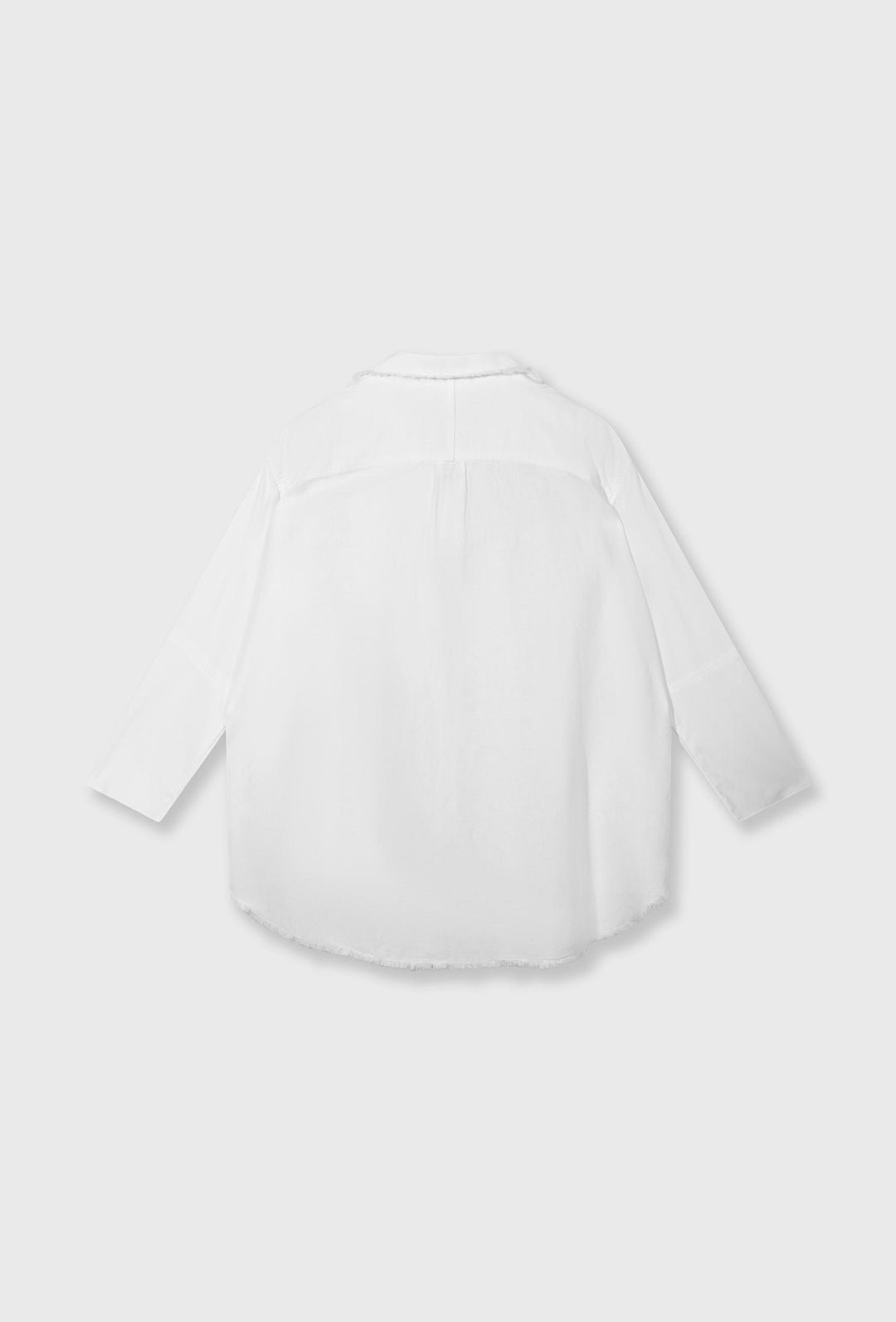 Lekka, oversizowa koszula w białym kolorze