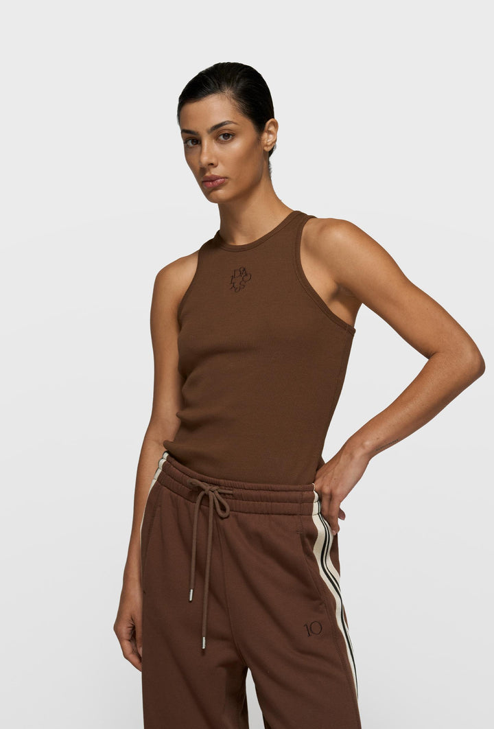 Top bez rękawów z prążkowanej dzianiny w brązowym kolorze