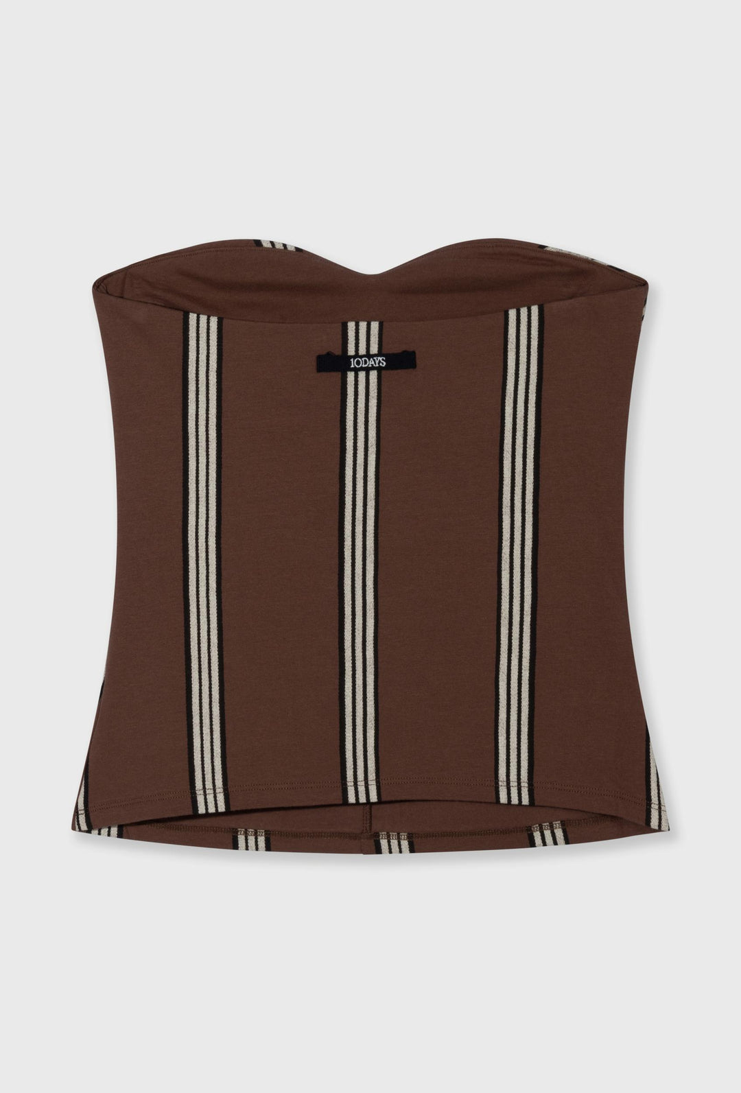 Dopasowany top w brązowym kolorze