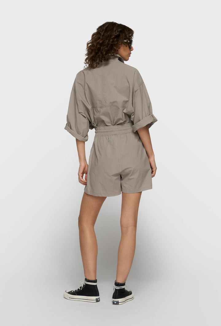 Krótka koszula oversize z elastycznym dołem khaki