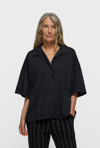 Luźna koszulowa kurtka oversize z kieszenią