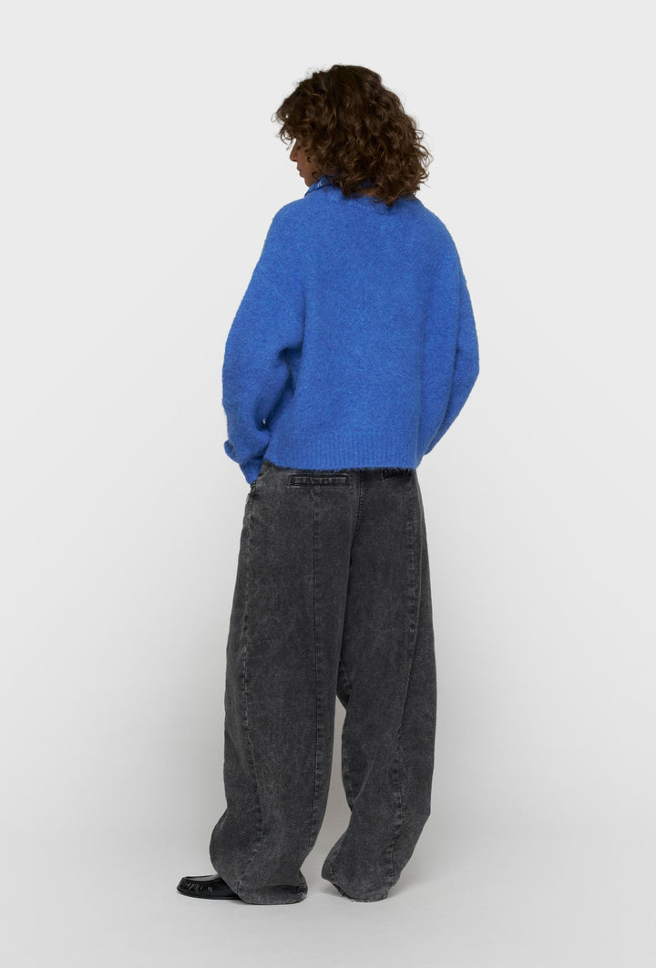 Niebieski puszysty sweter damski 10DAYS