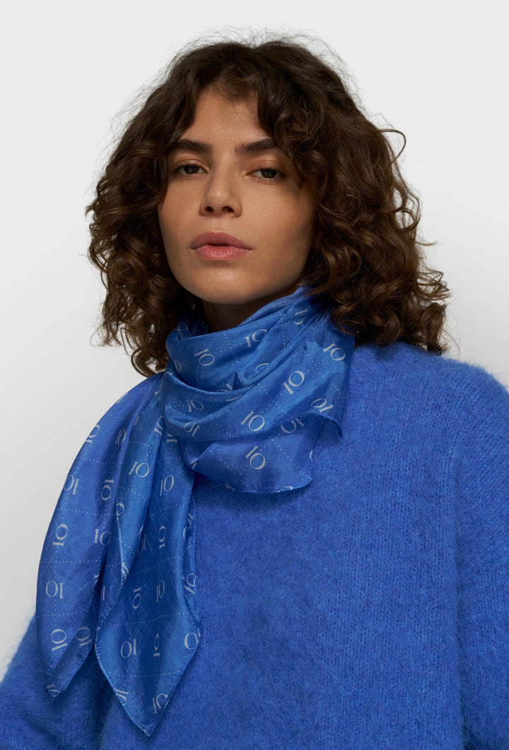 Niebieski puszysty sweter damski 10DAYS