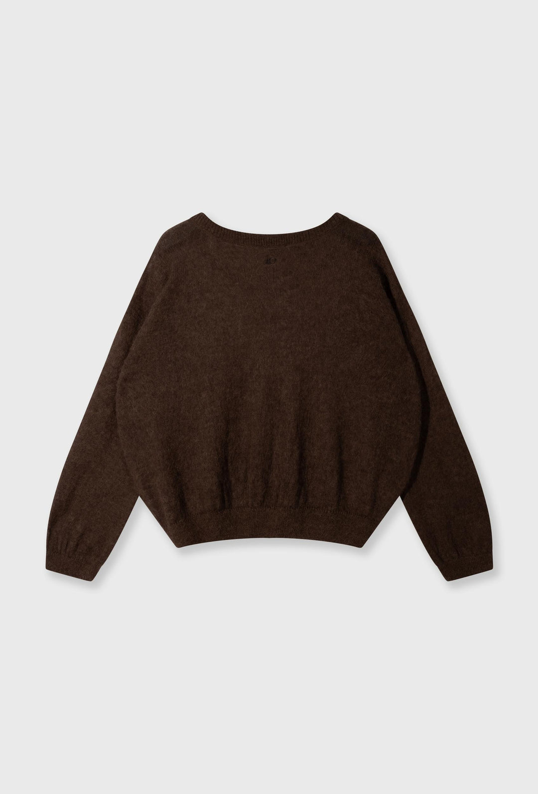 Delikatny sweter w czekoladowym kolorze
