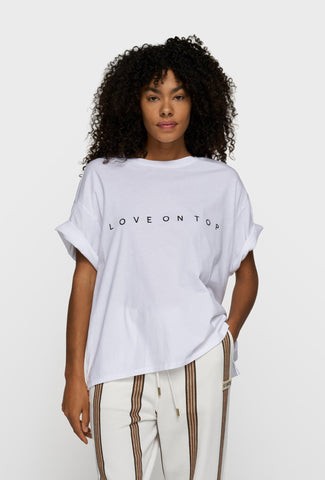 Oversizowy T-shirt w białym kolorze