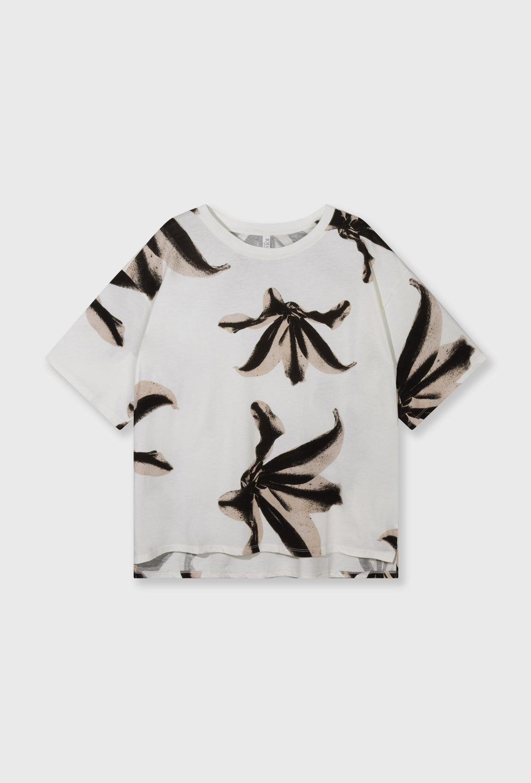 Oversize T-shirt z kwiatowym nadrukiem ecru