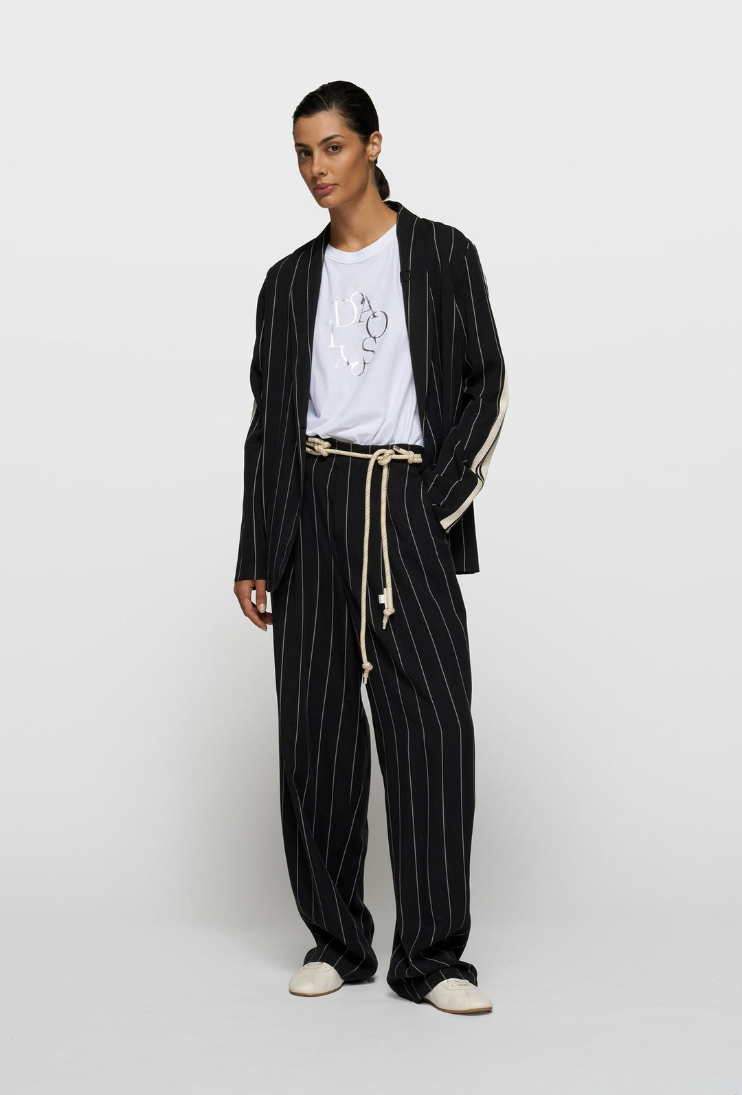 Bawełniany T-shirt oversize z metalicznym nadrukiem