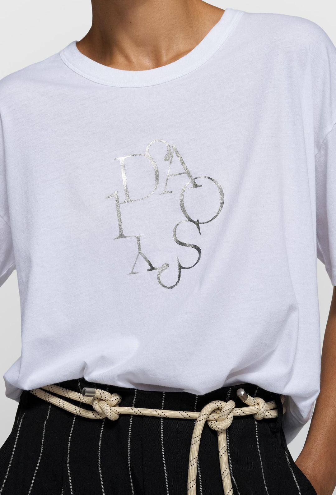 Bawełniany T-shirt oversize z metalicznym nadrukiem