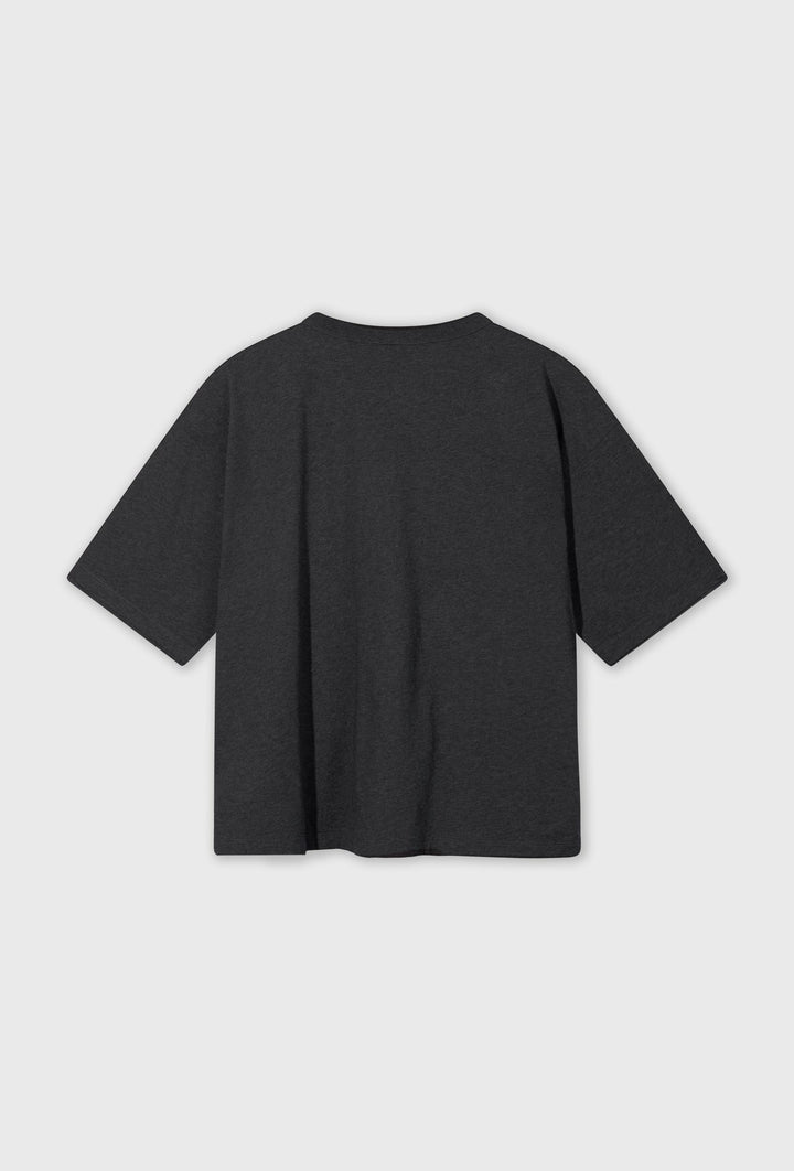 Ciemnoszary t-shirt z kontrastowym nadrukiem