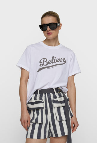 Biały bawełniany t-shirt oversize z nadrukiem