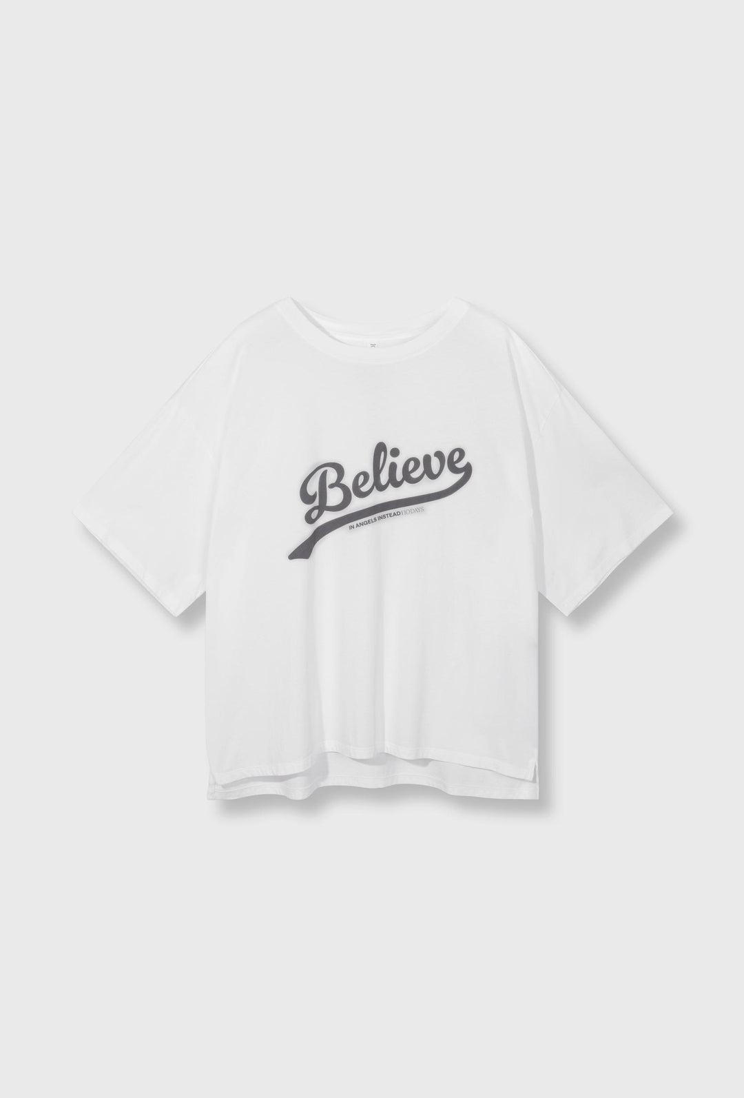 Biały bawełniany t-shirt oversize z nadrukiem