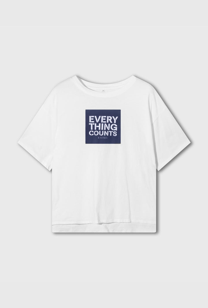 Biały T-shirt z nadrukiem Everything Counts