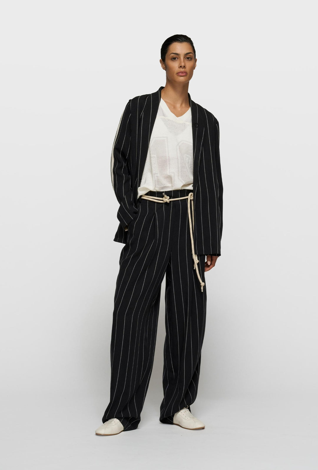 Oversizowy T-shirt o strukturze siatki „10”