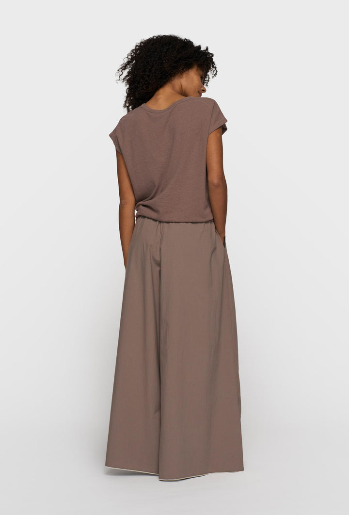 T-shirt minimalistyczne w kolorze taupe