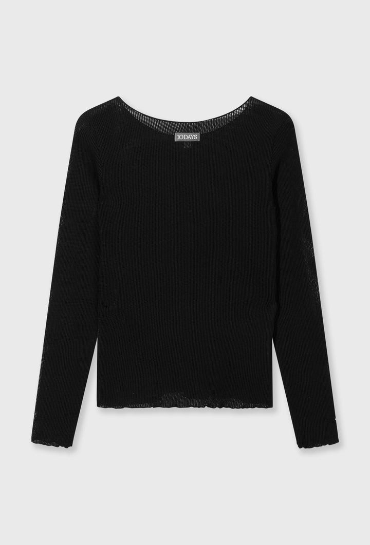 Delikatnie siateczkowa bluzka z długim rękawem