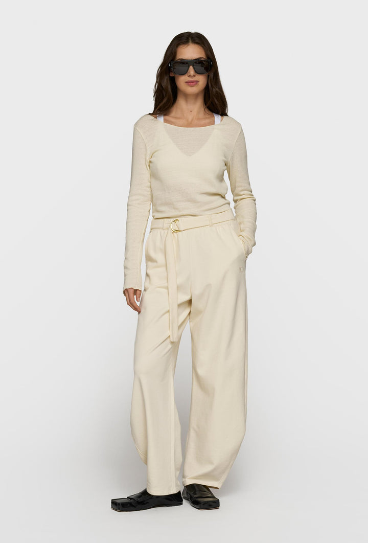 Lekka, delikatnie siateczkowa bluzka w kolorze ecru