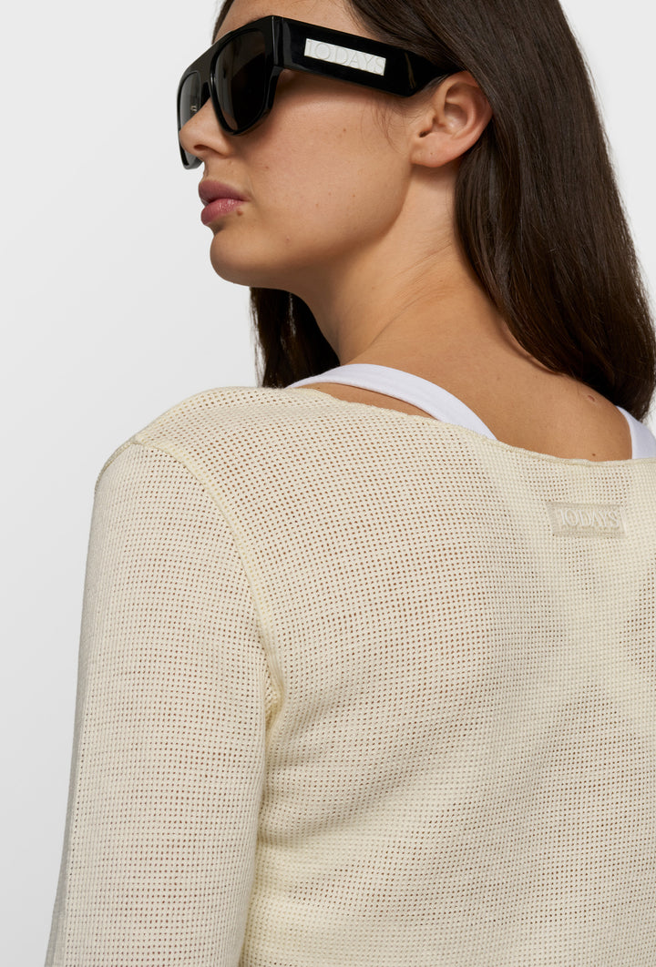 Lekka, delikatnie siateczkowa bluzka w kolorze ecru