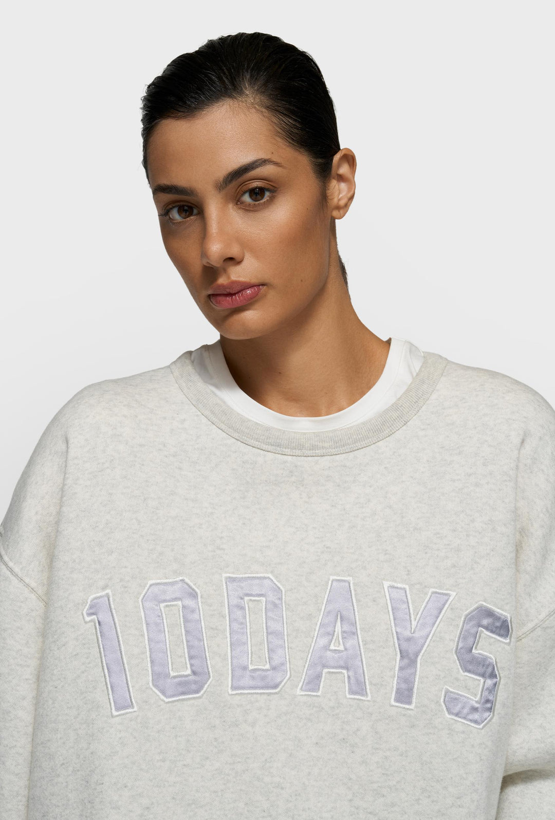 Melanżowa bluza oversize z aplikacją logo 10DAYS