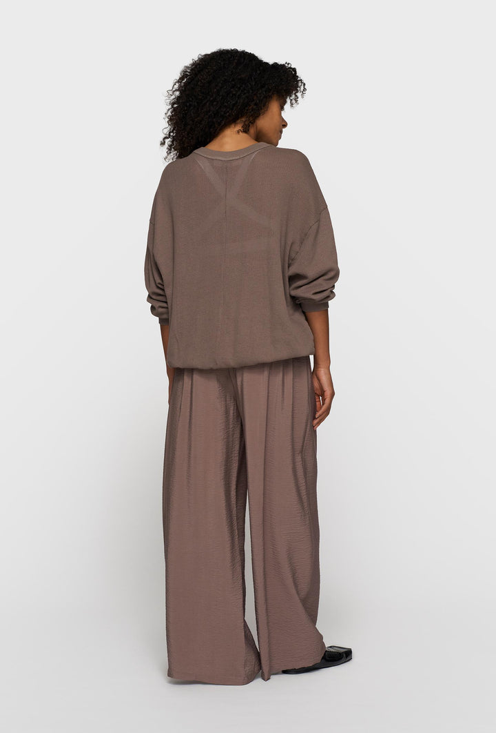 Luźna bluza o sportowym charakterze w kolorze taupe