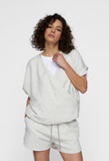 Bawełniany t-shirt w stylu kimono w szarym kolorze