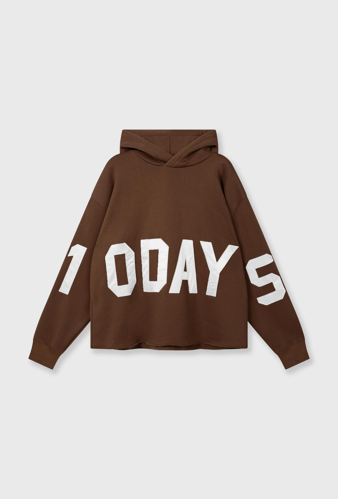 Brązowa bluza z kapturem z dużą aplikacją „10DAYS”